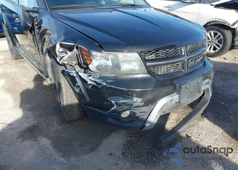 2017 Dodge Journey Crossroad Plus z USA, uszkodzony, nr VIN 3C4PDCGGXHT571727